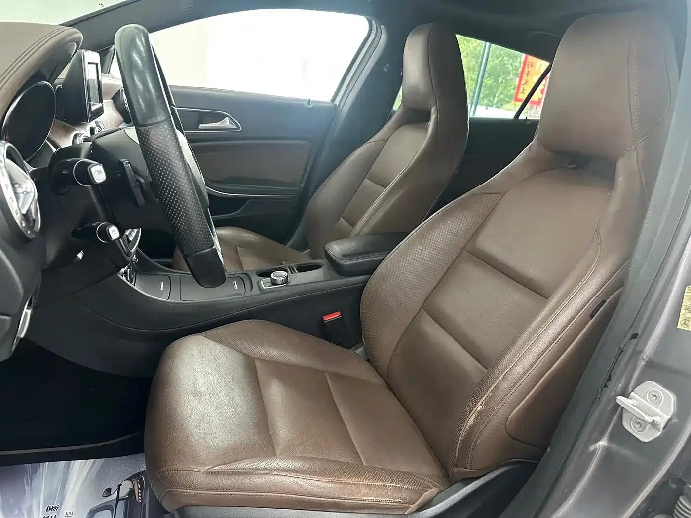 Imported Mercedes-Benz GLA 2015 GLA 260 4MATIC — миниатюра 15