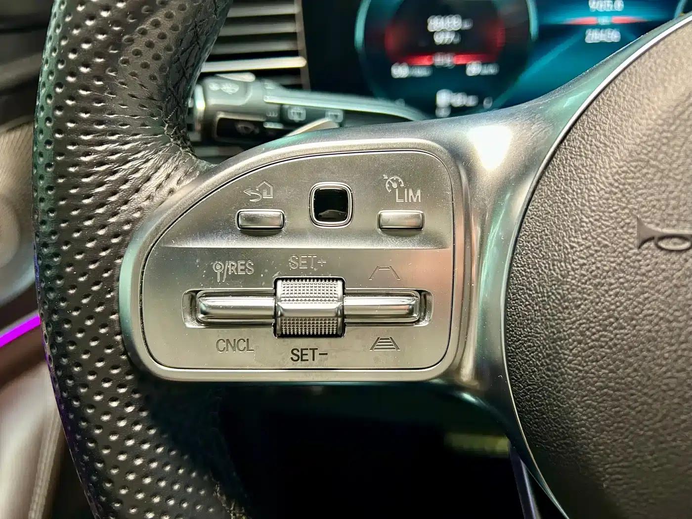 Mercedes-Benz GLS 2023 Facelift GLS 450 4MATIC Fashion Model — миниатюра 12