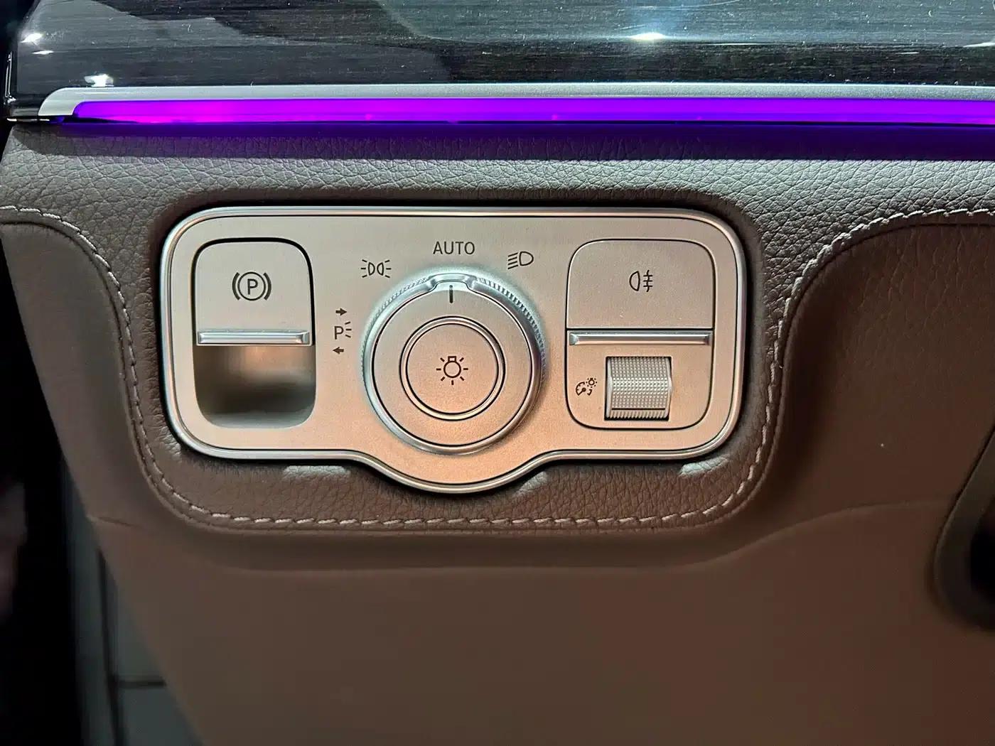 Mercedes-Benz GLS 2023 Facelift GLS 450 4MATIC Fashion Model — миниатюра 21