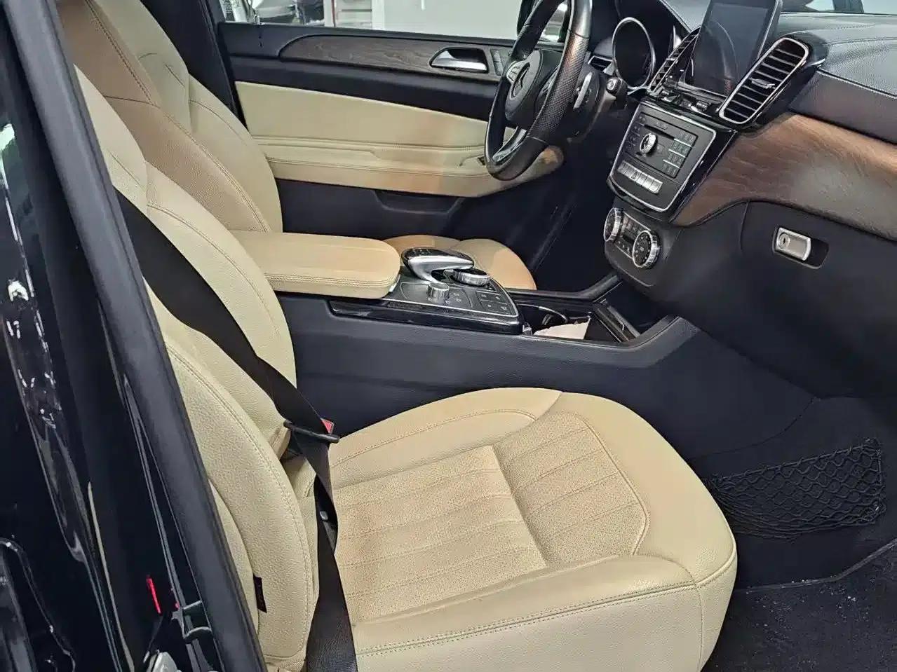 2016 Mercedes-Benz GLS 450 US Spec — миниатюра 13