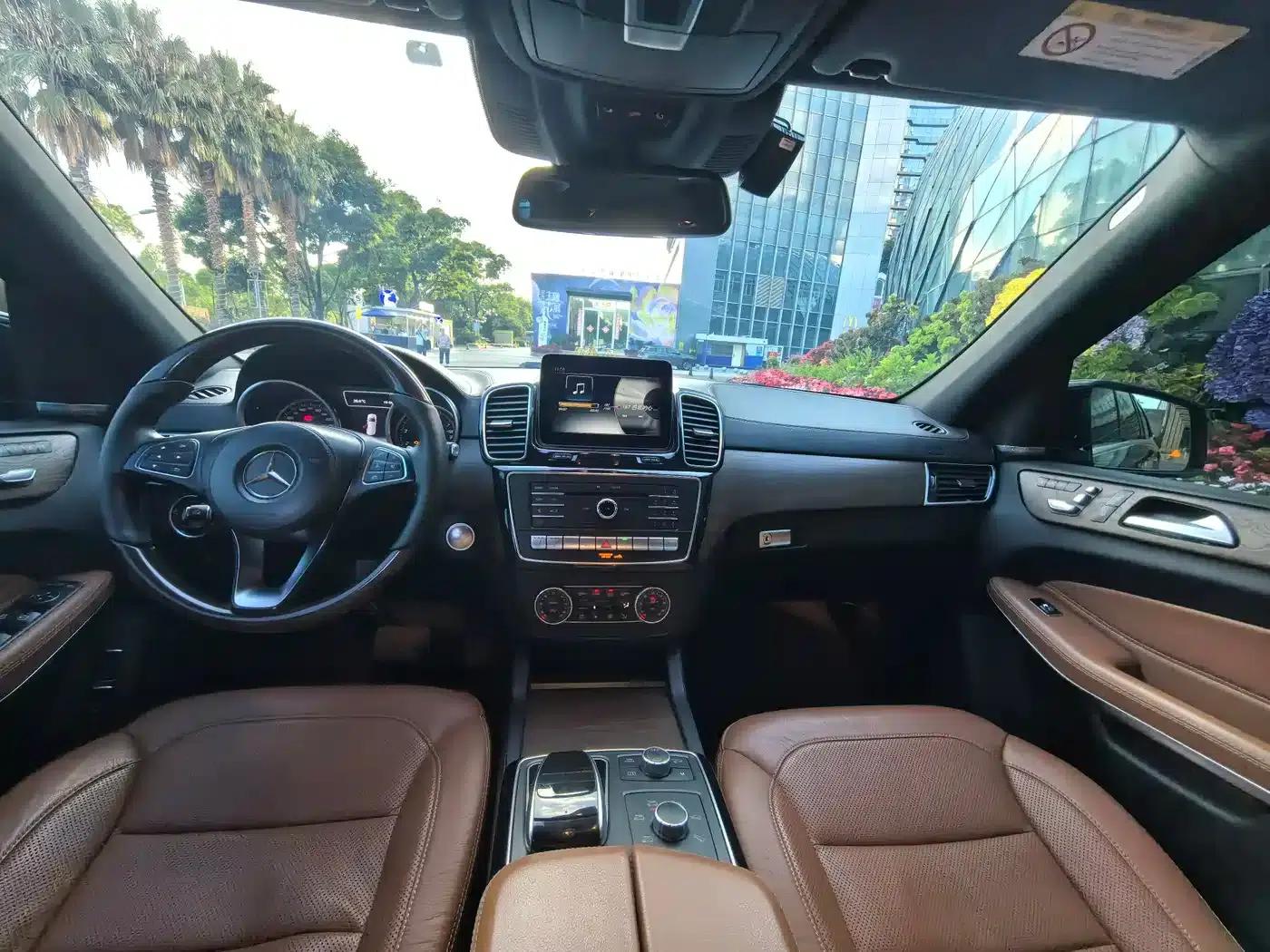 2016 Mercedes-Benz GLS 500 4MATIC — миниатюра 10
