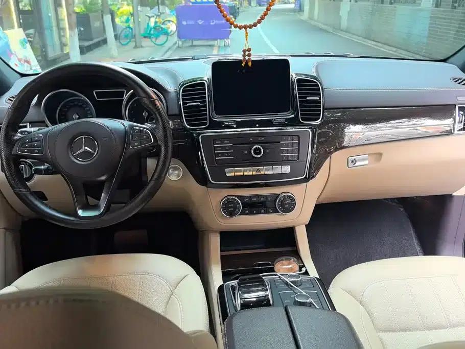 2018 Mercedes-Benz GLS Facelift: GLS 400 4MATIC Dynamic — миниатюра 12