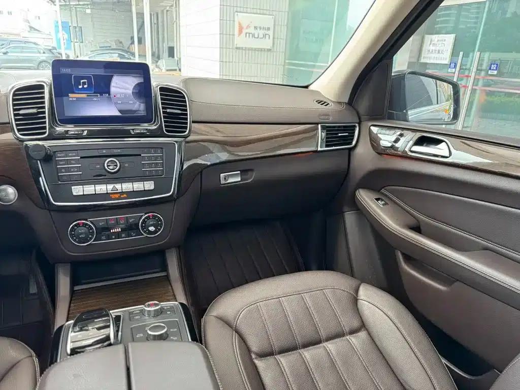 2018 Mercedes-Benz GLS Facelift: GLS 400 4MATIC Dynamic — миниатюра 11