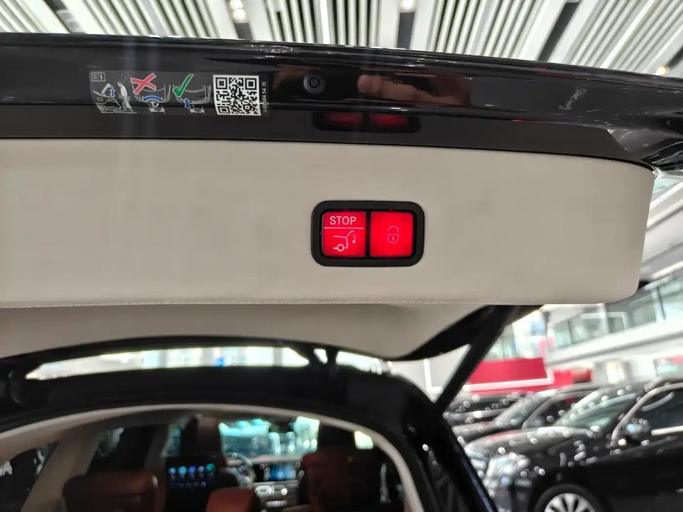 Mercedes-Benz GLS 2023 Facelift - GLS 450 4MATIC Luxury — миниатюра 28