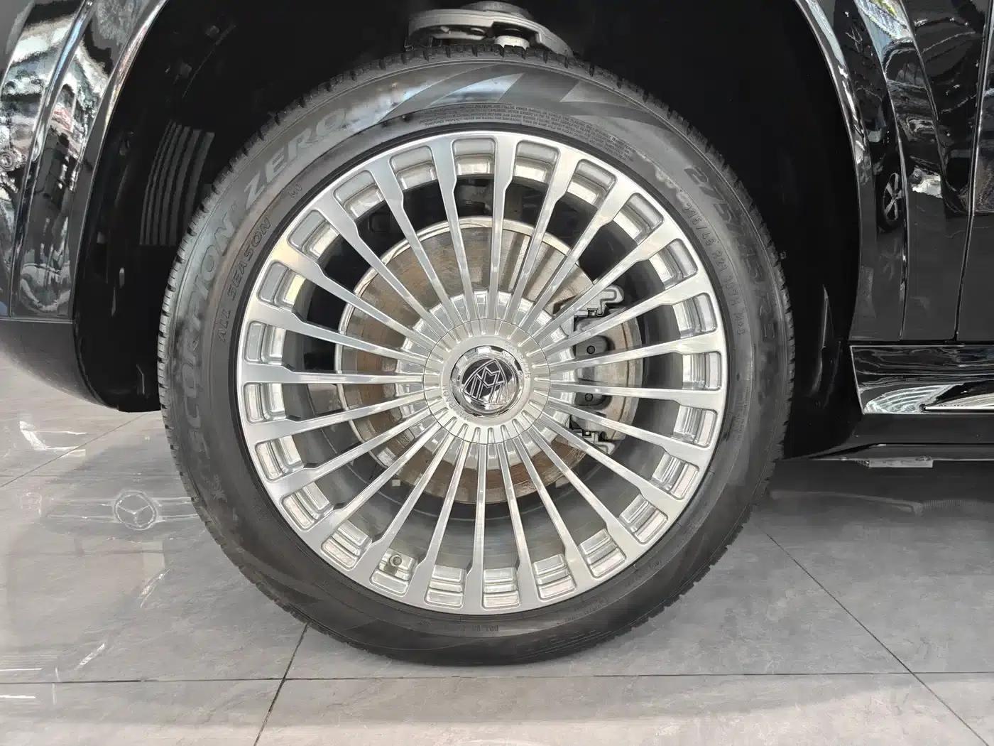Mercedes-Benz GLS 2023 Facelift - GLS 450 4MATIC Luxury — миниатюра 6