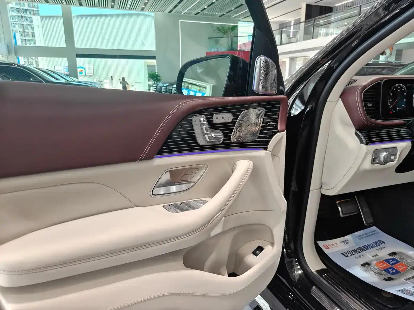 Mercedes-Benz GLS 2023 Facelift - GLS 450 4MATIC Luxury — миниатюра 9