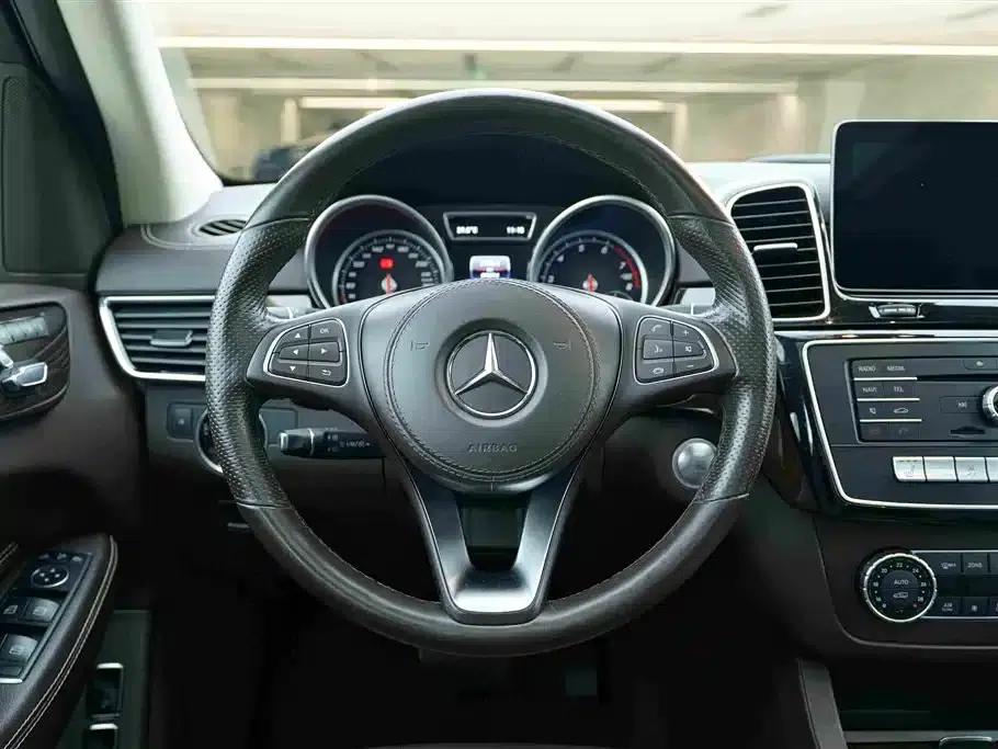 2018 Mercedes-Benz GLS Facelift: GLS 400 4MATIC Dynamic — миниатюра 17