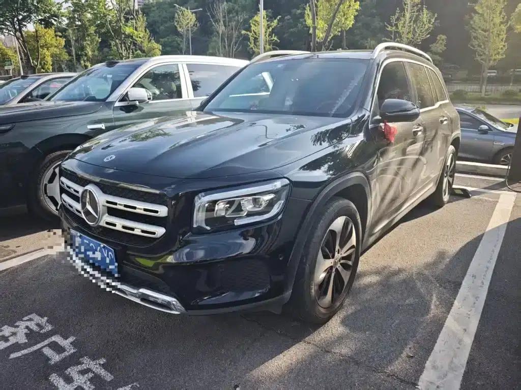 Mercedes-Benz GLB 2020 Facelift GLB 200 Fashion Model — миниатюра 1