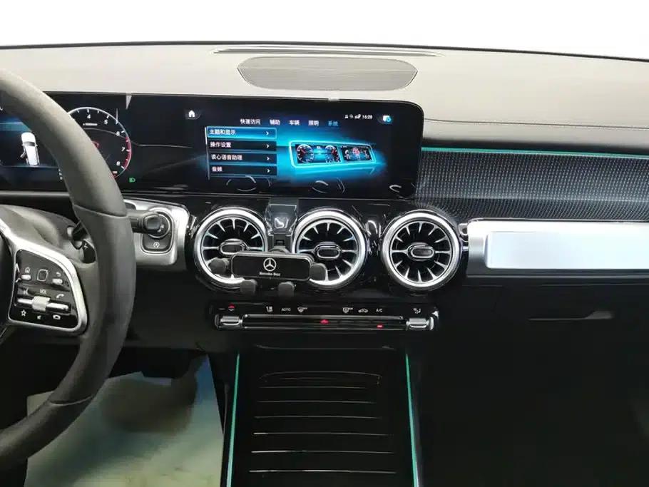 Mercedes-Benz GLB 2022 Facelift GLB 200 Fashion Model — миниатюра 13