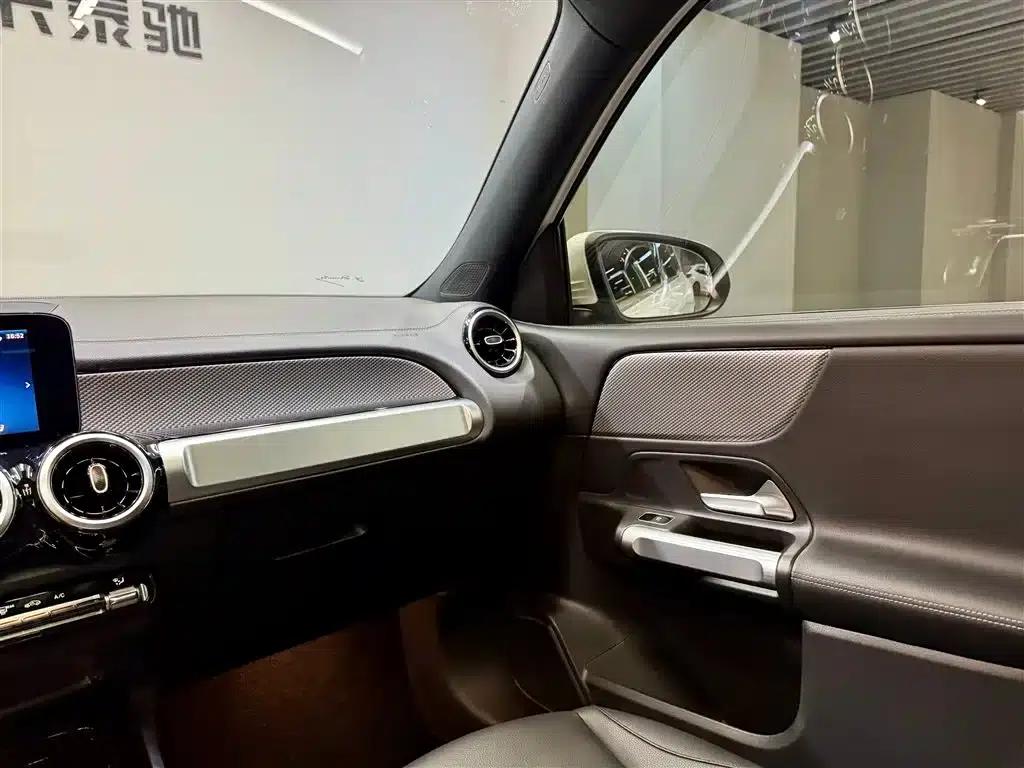 Mercedes-Benz GLB 2024 Facelift GLB 200 Dynamic — миниатюра 29
