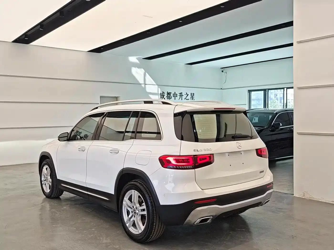 2023 Mercedes-Benz GLB 220 Dynamic — миниатюра 6