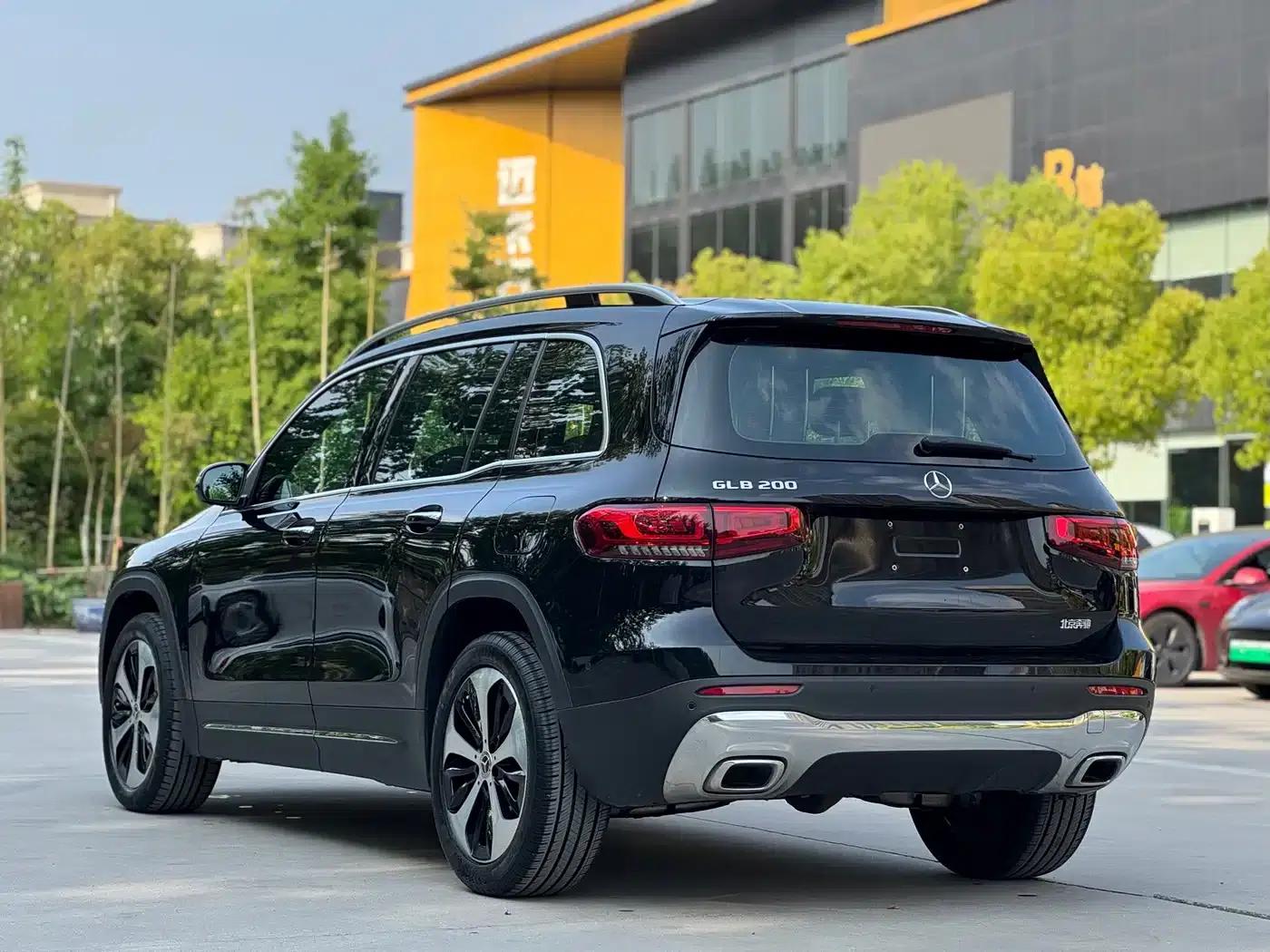 Mercedes-Benz GLB 2022 Fashion Edition — миниатюра 13