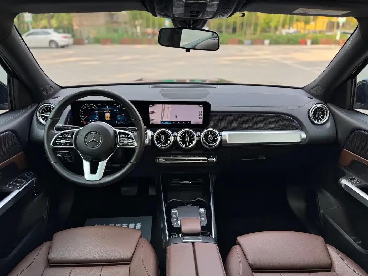 Mercedes-Benz GLB 2022 Fashion Edition — миниатюра 16