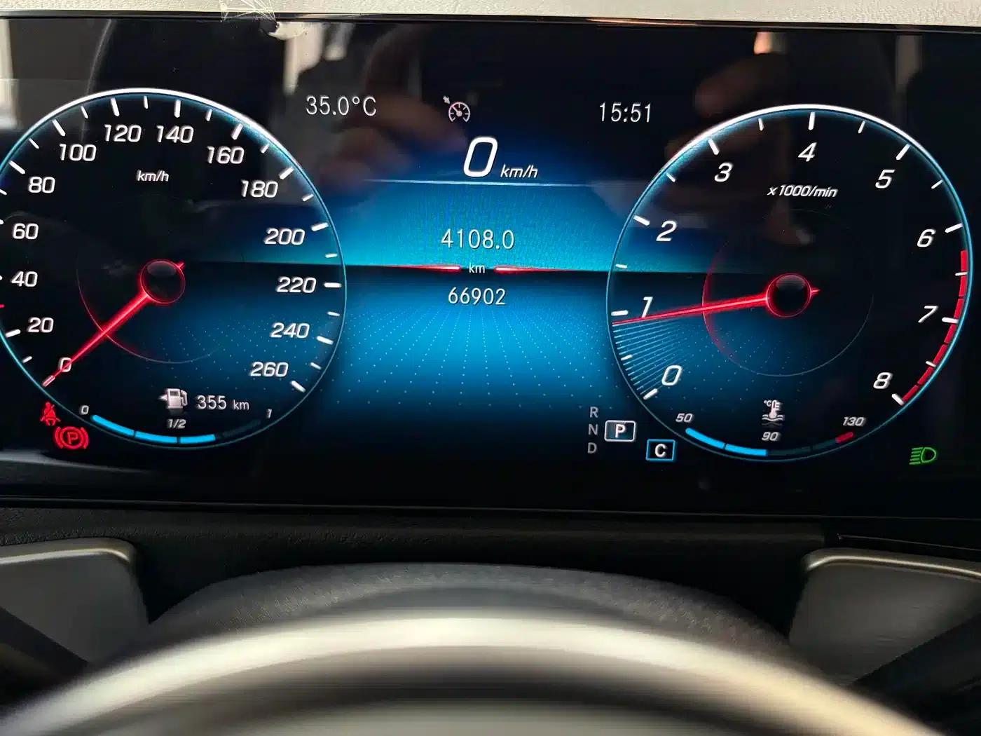 2021 Mercedes-Benz GLB 200 Dynamic — миниатюра 5