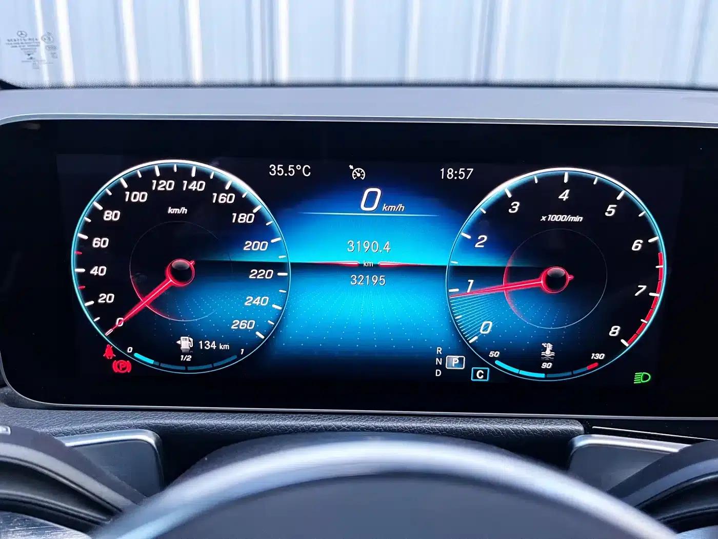 2020 Mercedes-Benz GLB 200 Dynamic — миниатюра 5