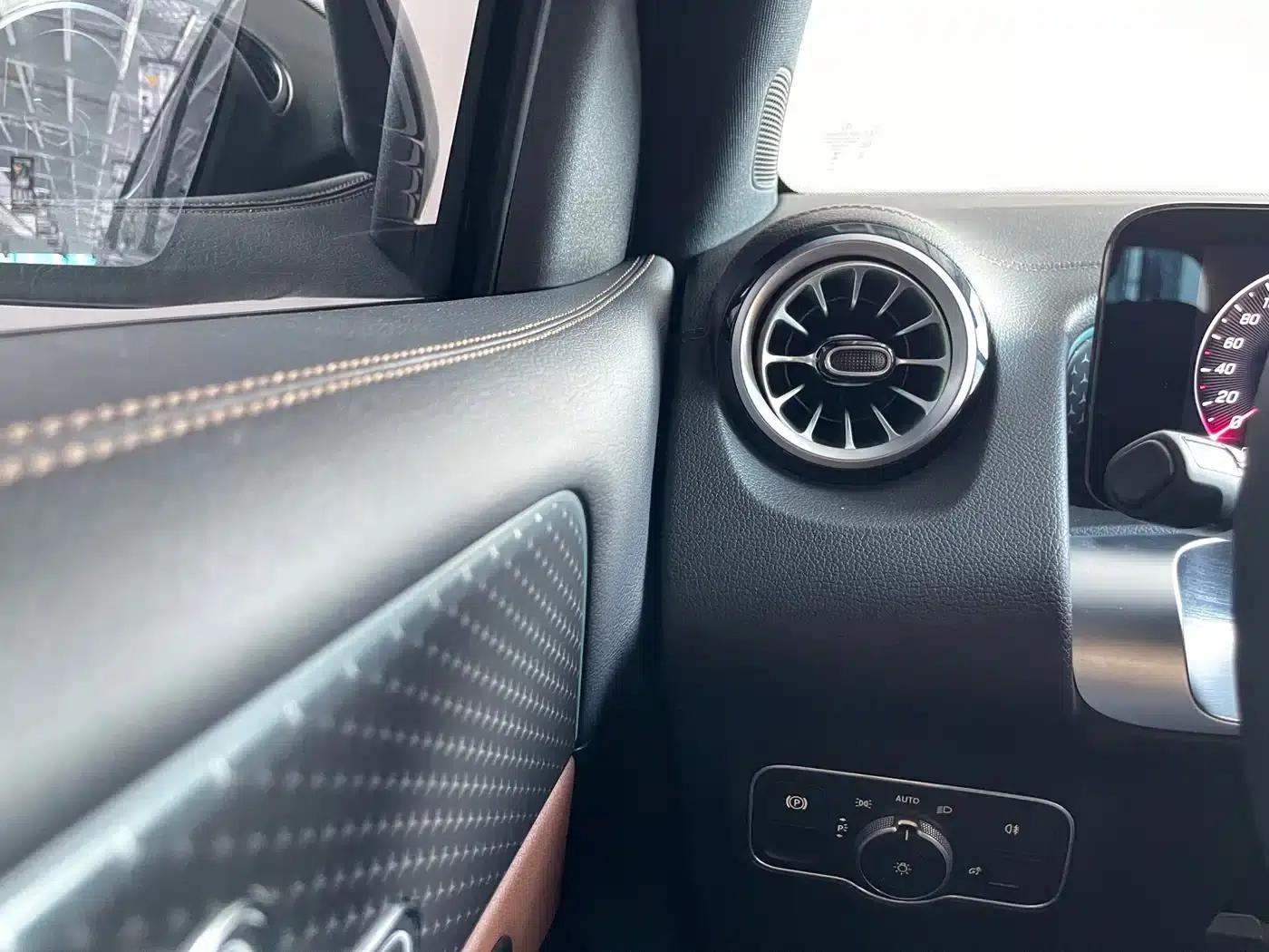 2024 Mercedes-Benz GLB Facelift GLB 220 Dynamic — миниатюра 17