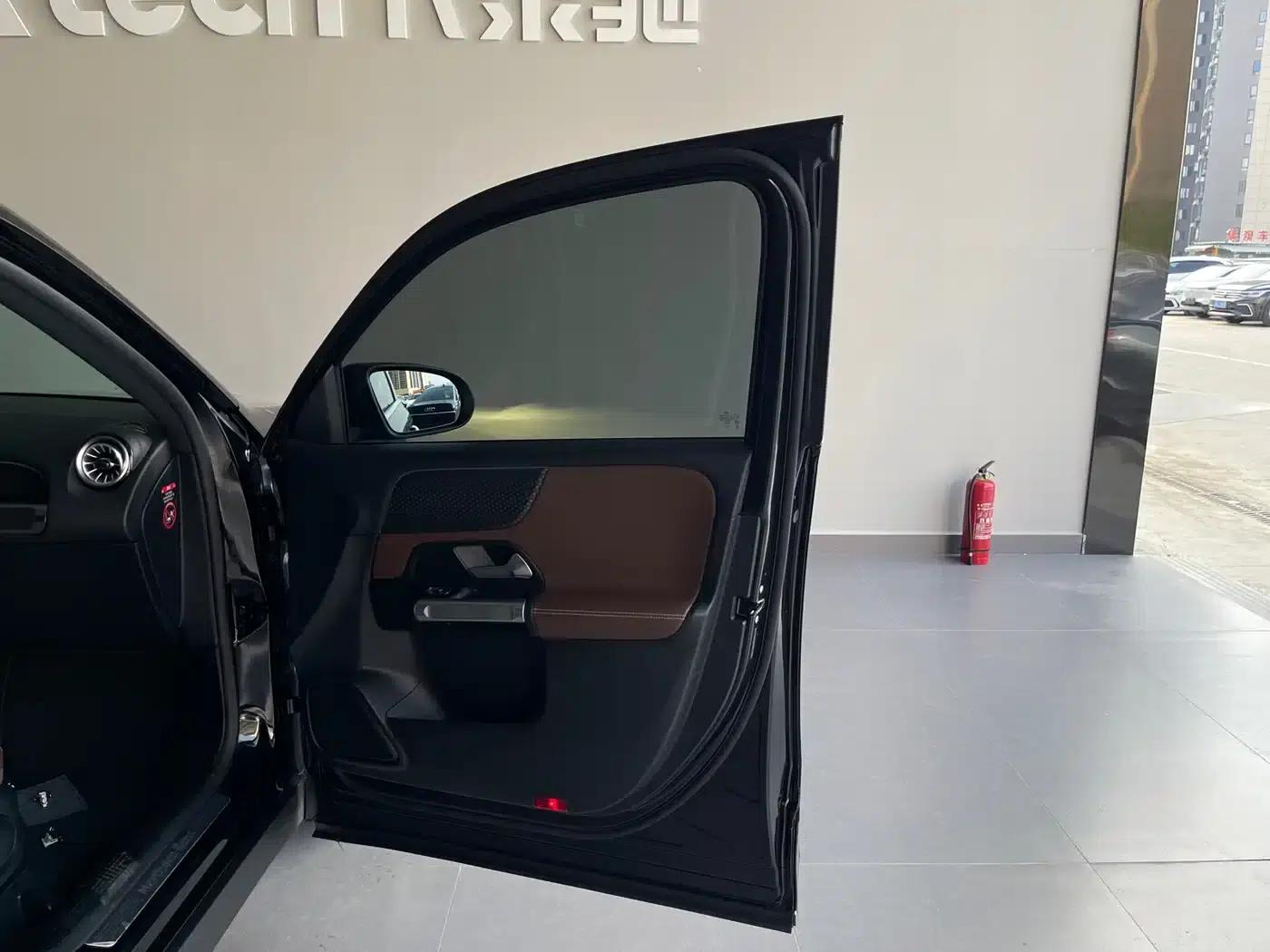 2024 Mercedes-Benz GLB Facelift GLB 220 Dynamic — миниатюра 23