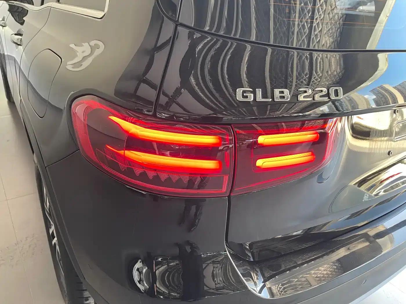 2024 Mercedes-Benz GLB Facelift GLB 220 Dynamic — миниатюра 10