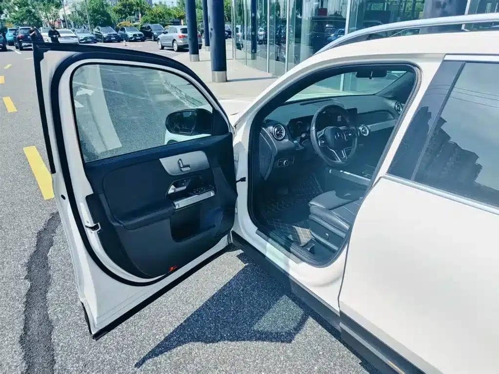 Mercedes-Benz GLB 2022 Fashion Edition — миниатюра 13