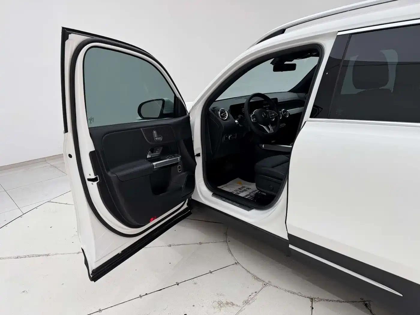 Mercedes-Benz GLB 2020 Facelift GLB 200 Dynamic — миниатюра 13