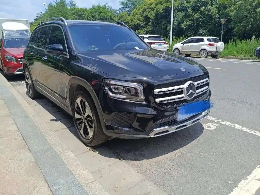 2023 Mercedes-Benz GLB 220 Fashion Edition — миниатюра 3
