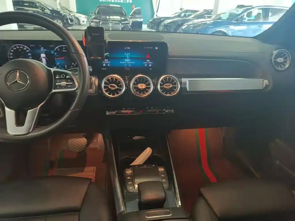 Mercedes-Benz GLB 2021 Fashion Edition — миниатюра 13