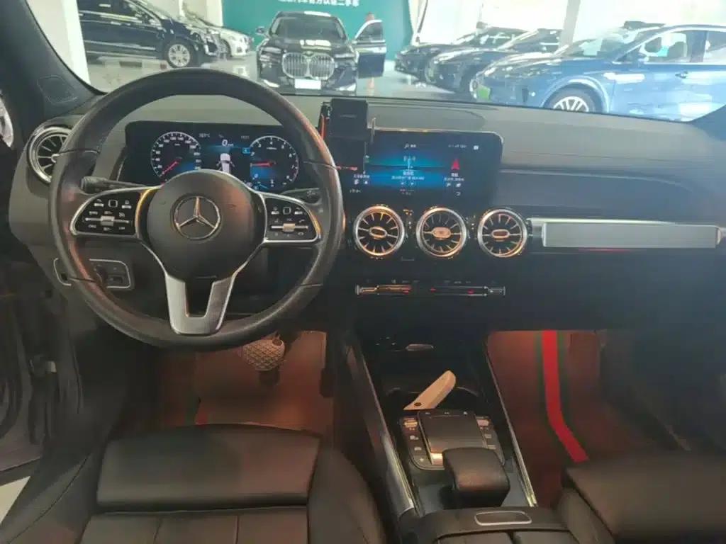 Mercedes-Benz GLB 2021 Fashion Edition — миниатюра 10