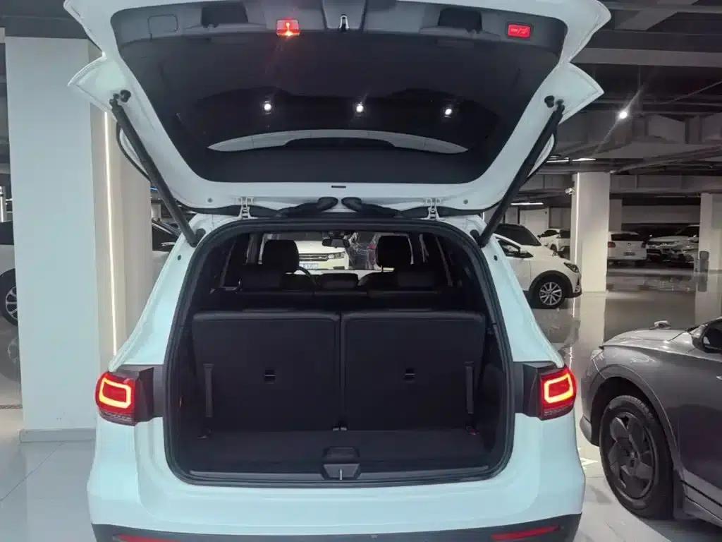 Mercedes-Benz GLB 2021 Fashion Edition — миниатюра 19