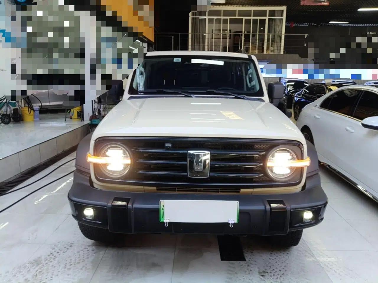 Tank 300 New Energy 2025 Hi4-T — миниатюра 2