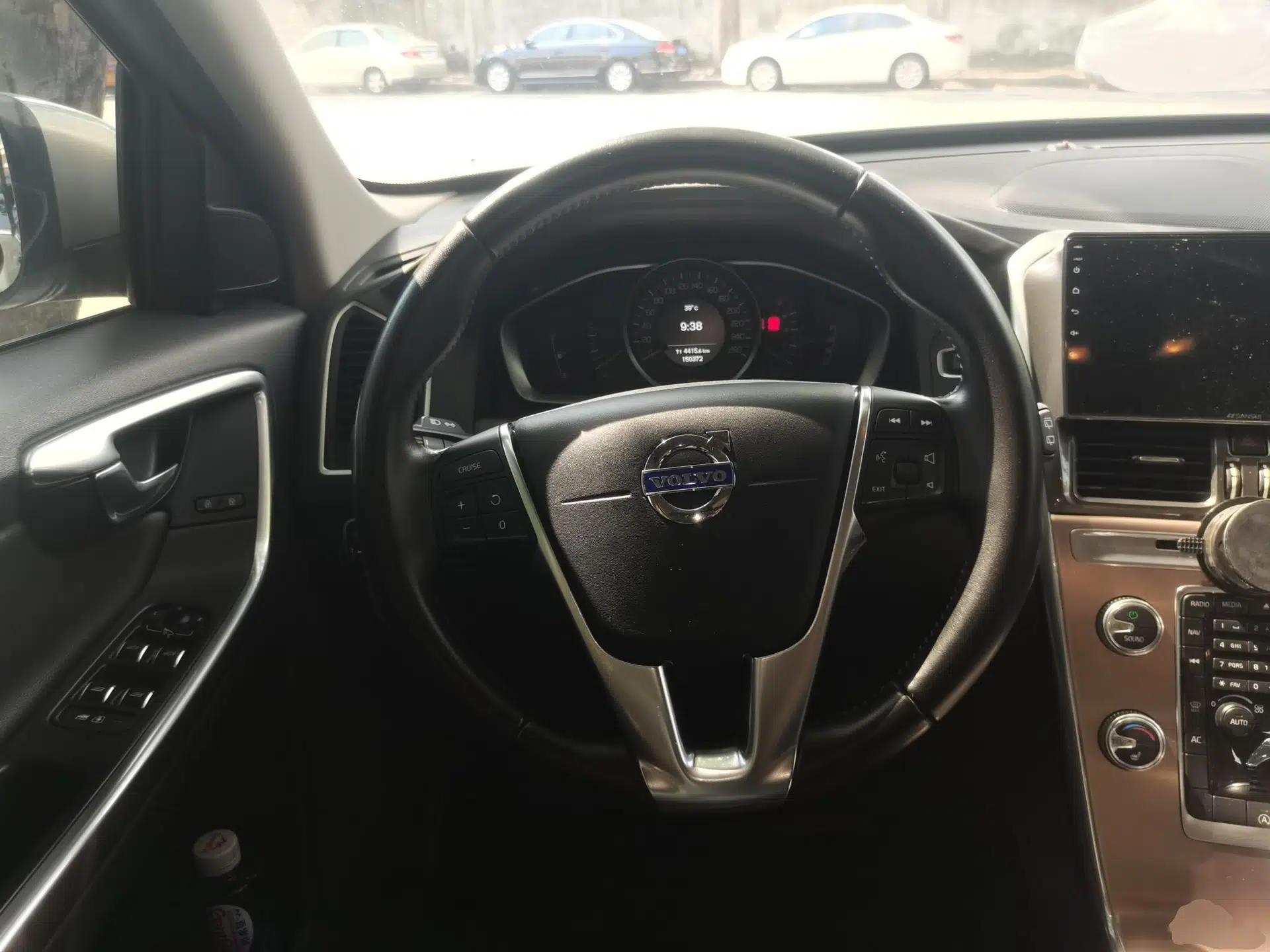 Volvo XC60 2017 T5 AWD Smart Upgrade Edition — миниатюра 10