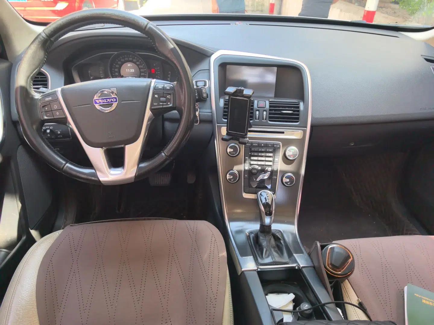 Volvo XC60 2014 T5 Zhiya Edition — миниатюра 9