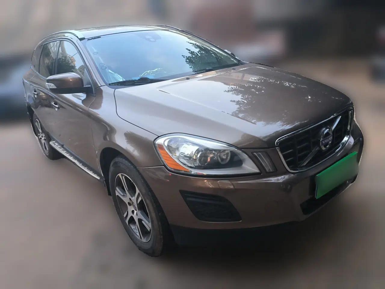 Volvo XC60 2012 T5 Comfort Edition — миниатюра 3