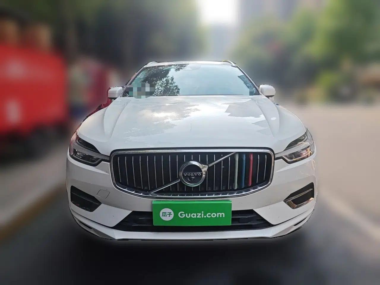 Volvo XC60 2021 T5 4x4 Smart Luxury Edition — миниатюра 2