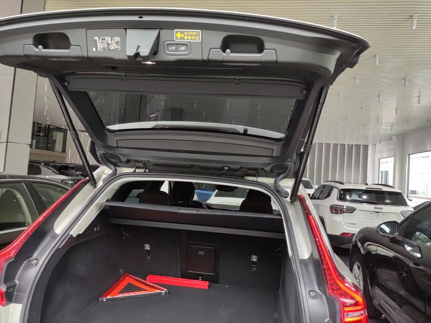 Volvo XC60 2020 T5 4x4 Smart Luxury Edition — миниатюра 22
