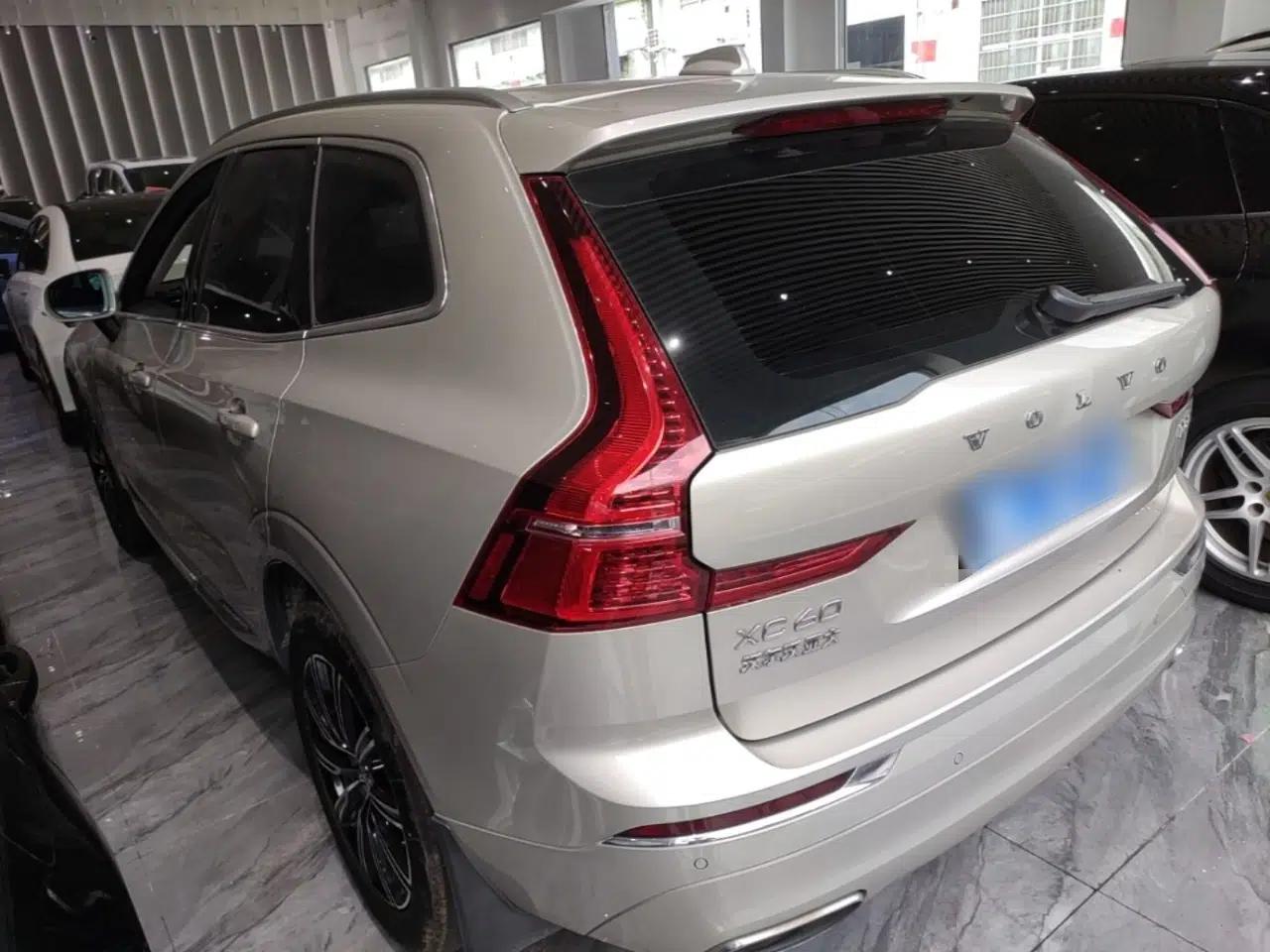 Volvo XC60 2020 T5 4x4 Smart Luxury Edition — миниатюра 4