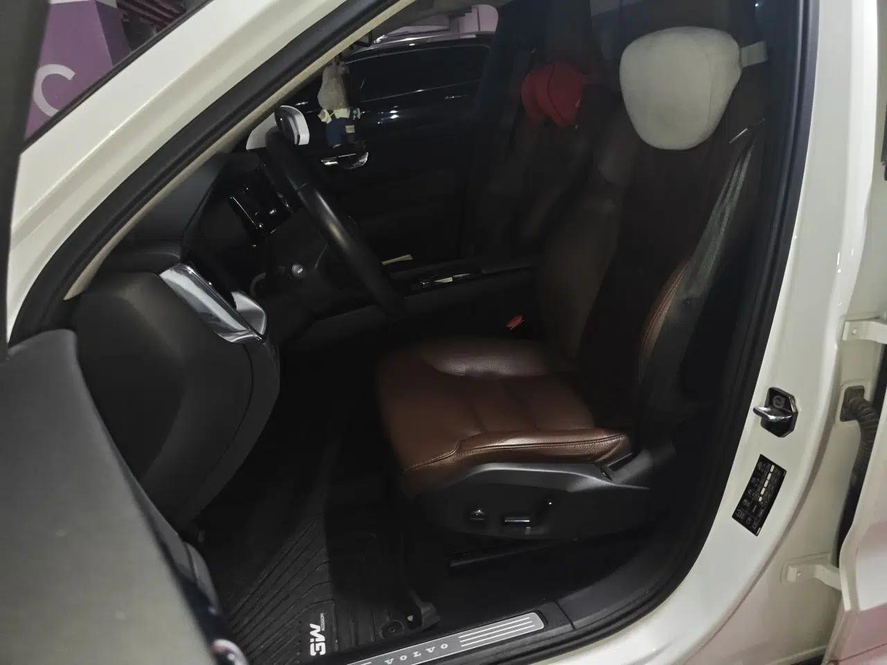 Volvo XC60 2019 T5 4x4 Smart Edition China V Standard — миниатюра 15