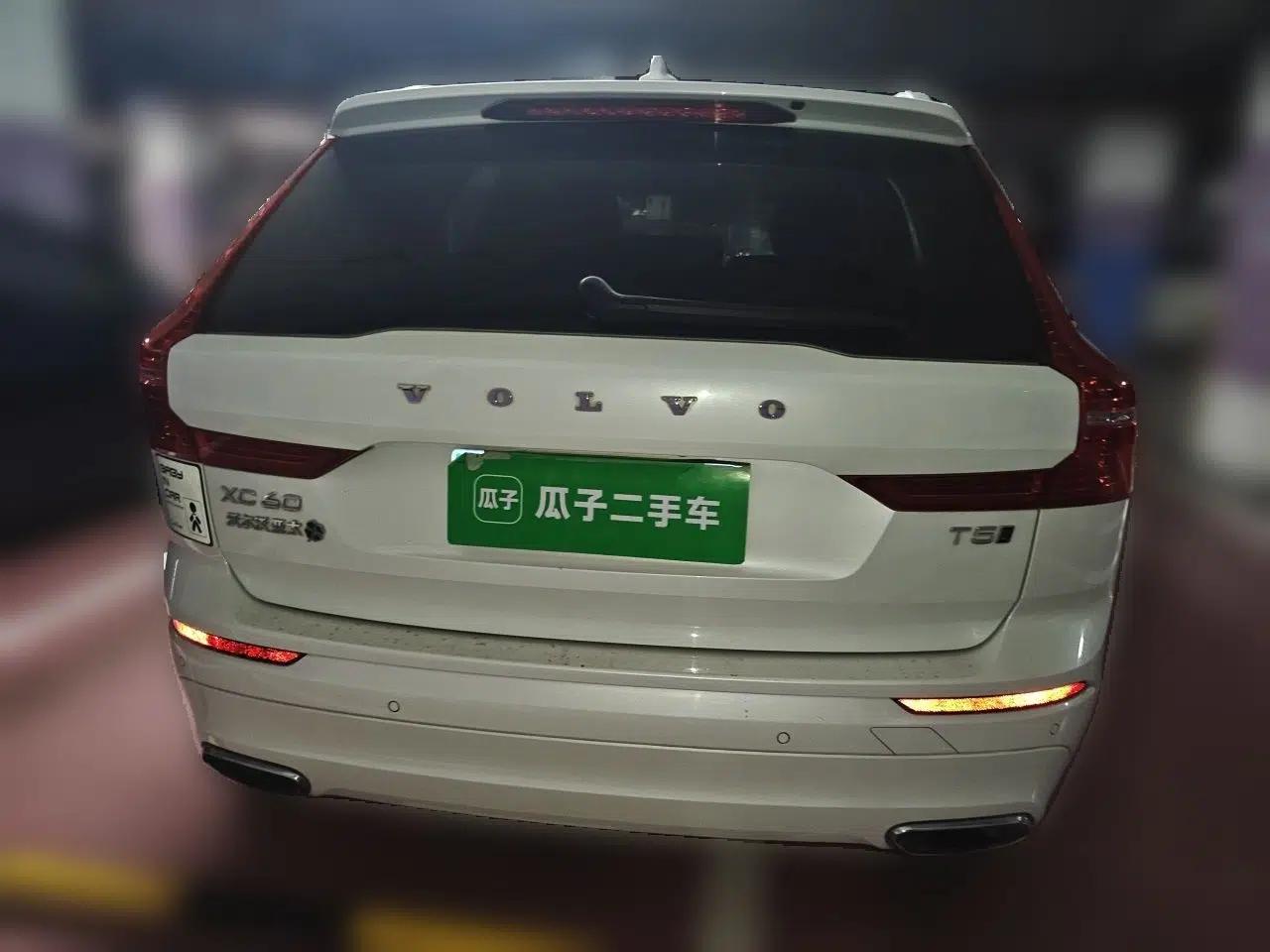 Volvo XC60 2019 T5 4x4 Smart Edition China V Standard — миниатюра 5