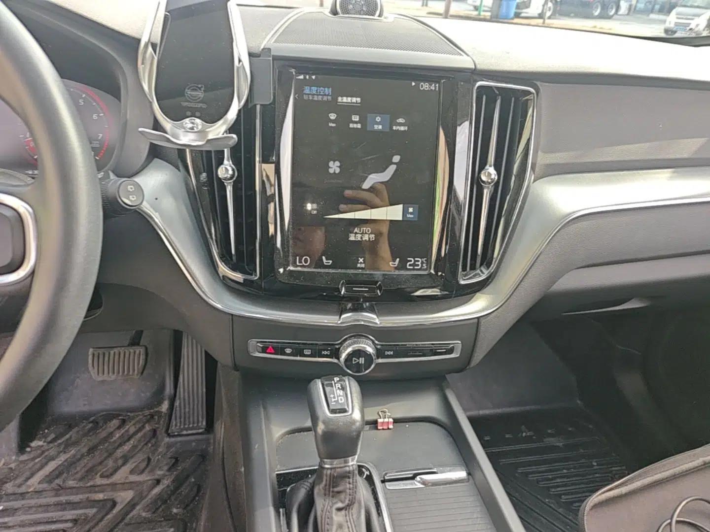 Volvo XC60 2018 T5 4x4 Smart Edition — миниатюра 15