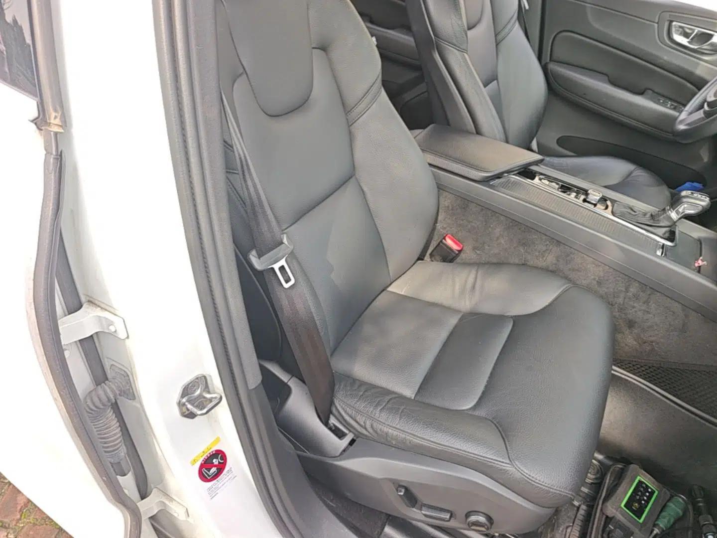 Volvo XC60 2018 T5 4x4 Smart Edition — миниатюра 19
