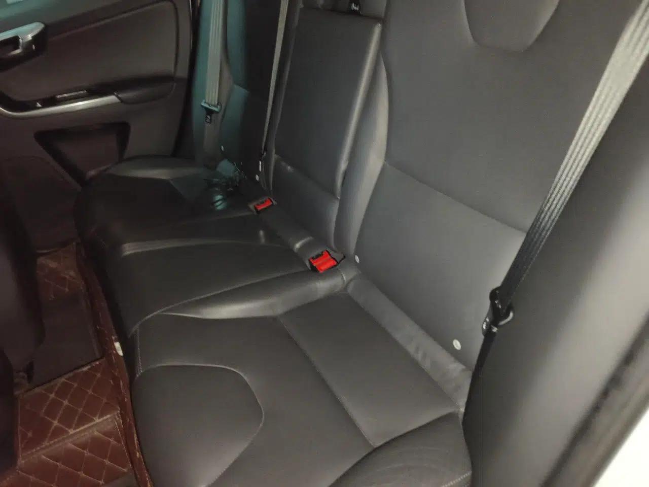 Volvo XC60 2017 T5 Smart Upgrade Edition — миниатюра 17