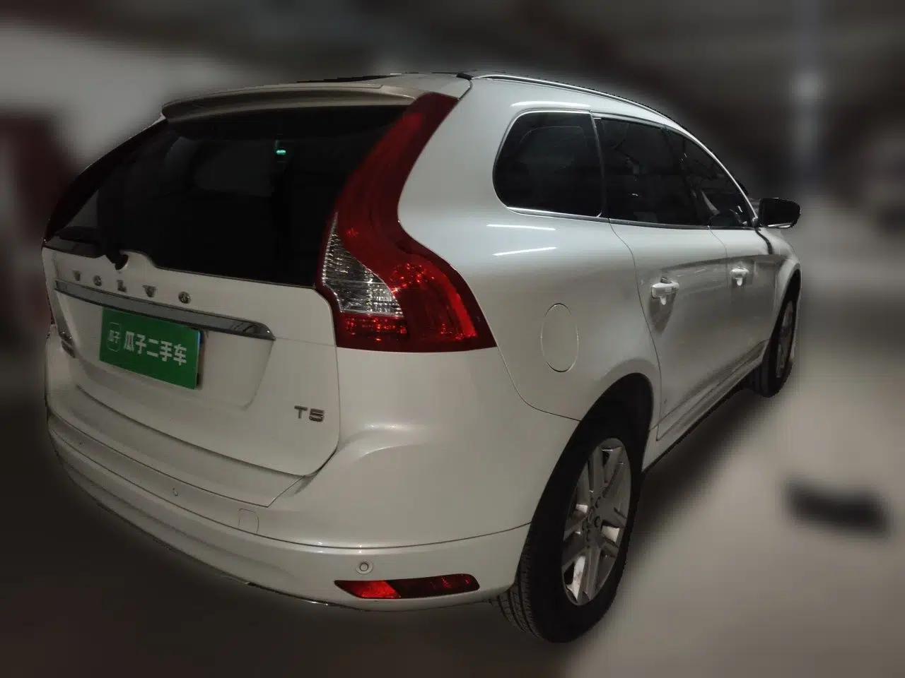 Volvo XC60 2017 T5 Smart Upgrade Edition — миниатюра 6