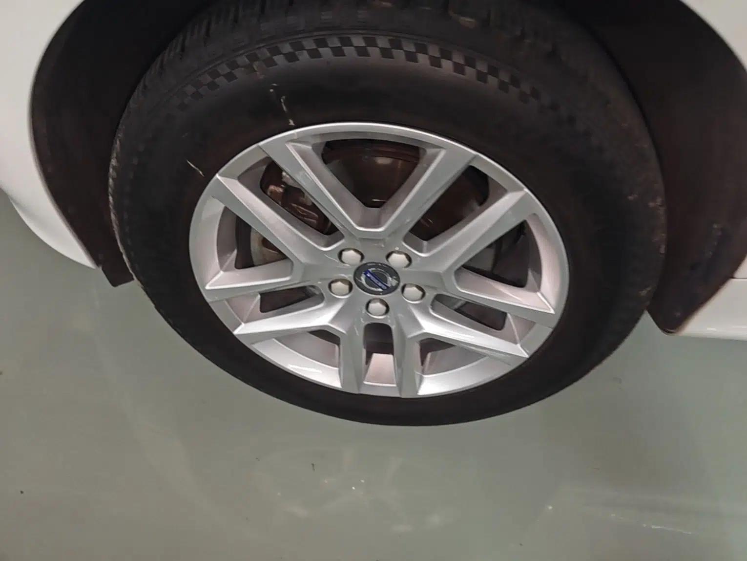 Volvo XC60 2017 T5 AWD Smart Upgrade Model — миниатюра 10