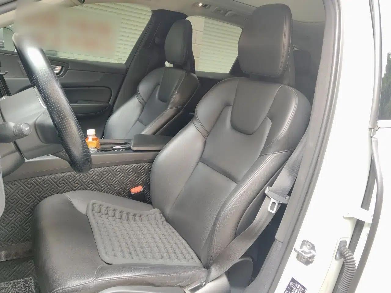 Volvo XC60 2021 T5 4x4 Smart Luxury Edition — миниатюра 15
