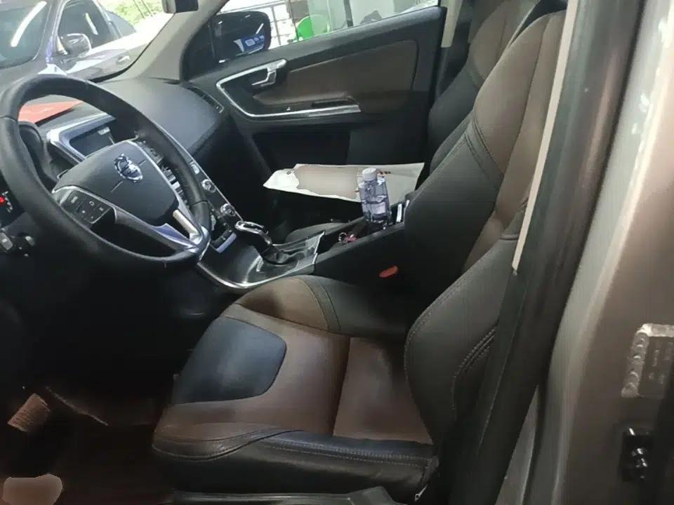 Volvo XC60 2016 T5 Smart Version — миниатюра 22