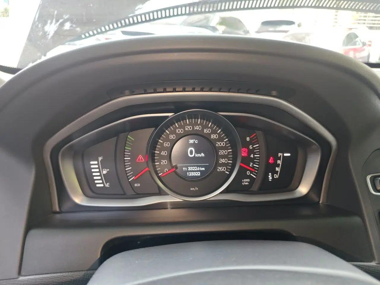 Volvo XC60 2016 T5 Smart Version — миниатюра 11