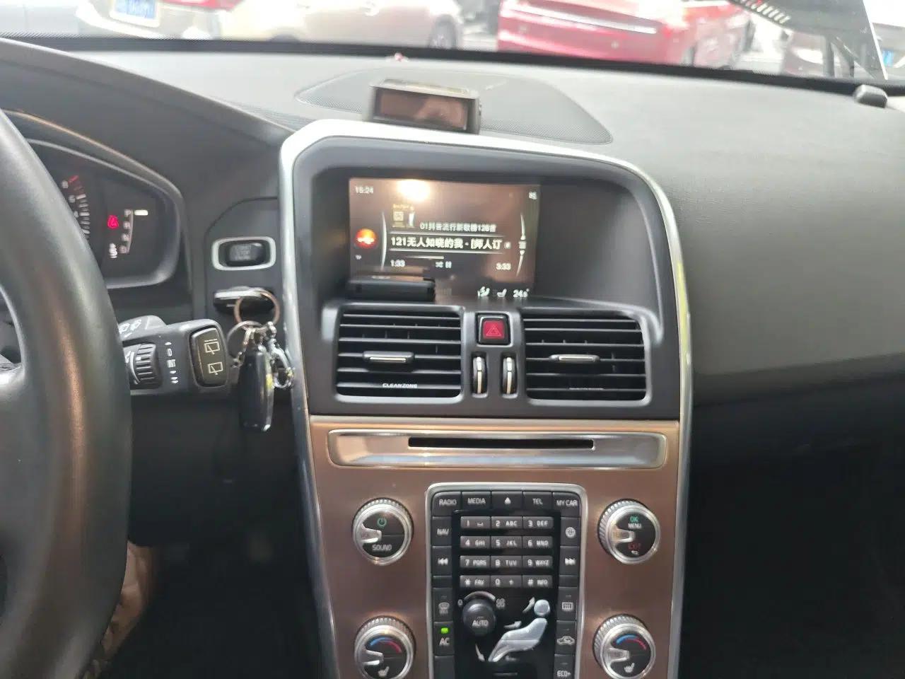 Volvo XC60 2016 T5 Smart Version — миниатюра 13