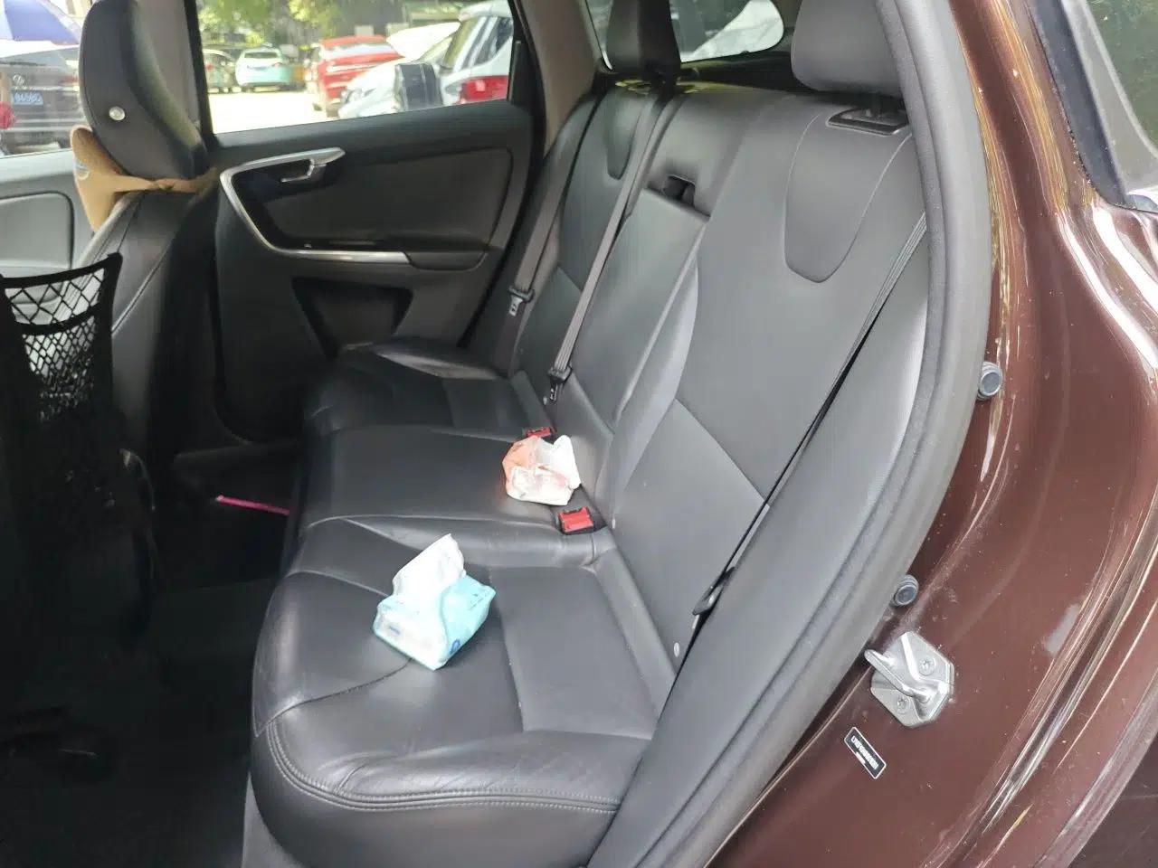 Volvo XC60 2016 T5 Smart Version — миниатюра 17
