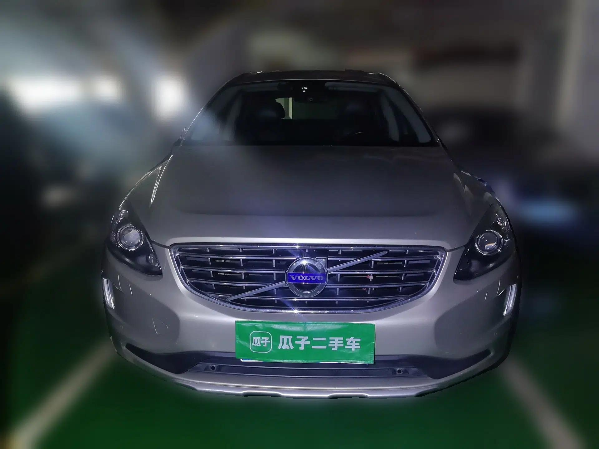 Volvo XC60 2017 T5 Smart Upgrade Edition — миниатюра 2