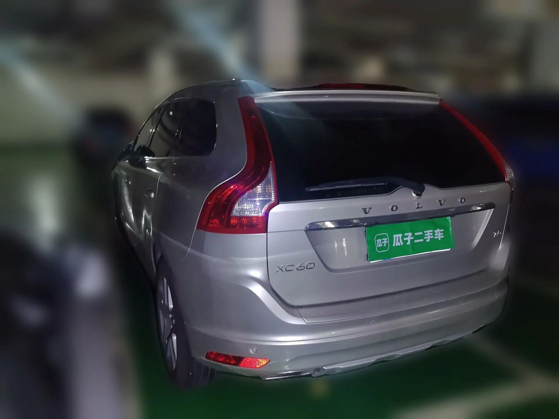 Volvo XC60 2017 T5 Smart Upgrade Edition — миниатюра 4