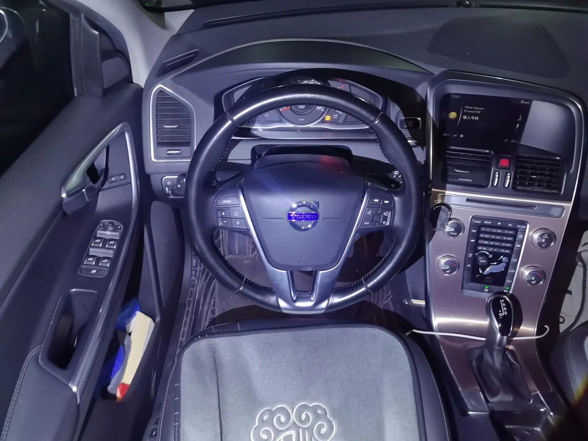 Volvo XC60 2017 T5 Smart Upgrade Edition — миниатюра 10